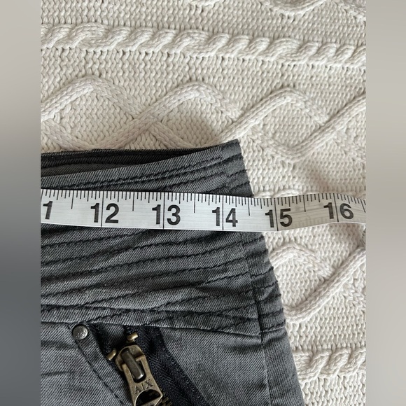 Armani Exchange Charcoal Distressed Mini Skirt Women’s Size 0 - Picture 12 of 14